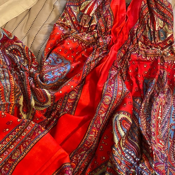 Long dress - Picture 2 of 2